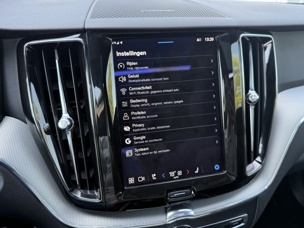 Volvo XC60 t6 340pk recharge r-design| adap.cruise| panodak| 360camera