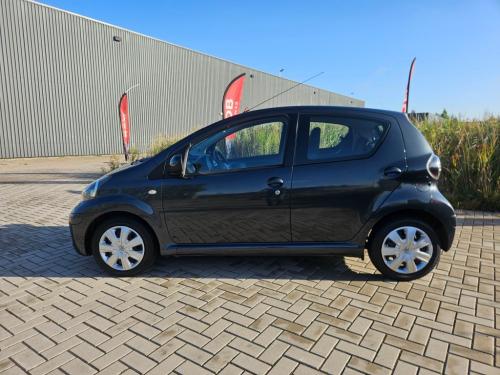 Toyota Aygo 1.0-12v comfort 5drs / nl auto / nap 78.111 km !