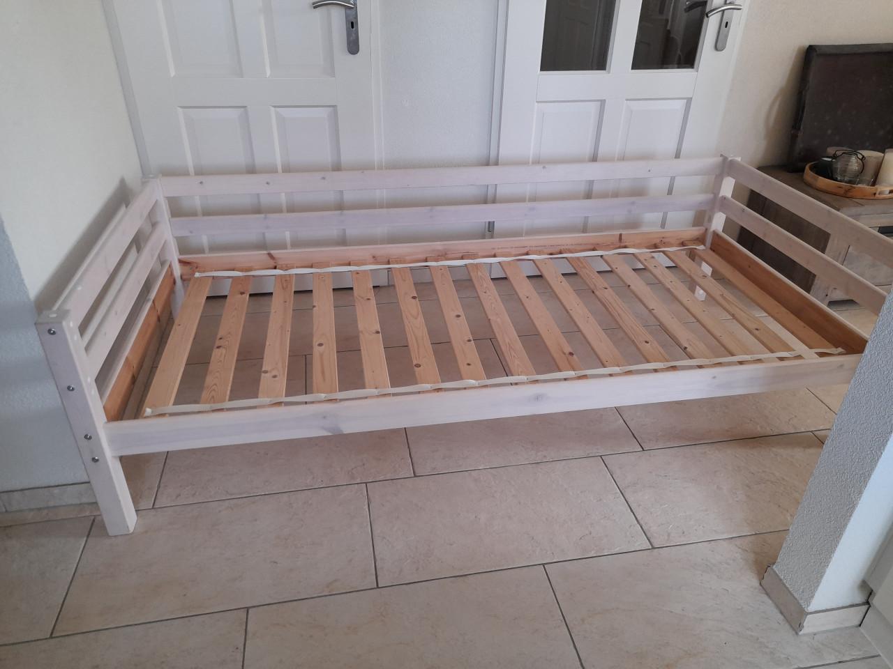 1 Persoons bed (in goede staat ) 90 x 200