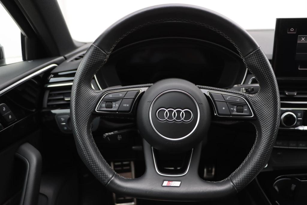 Audi A4 limousine 35 tfsi s edition competition 150pk s tronic