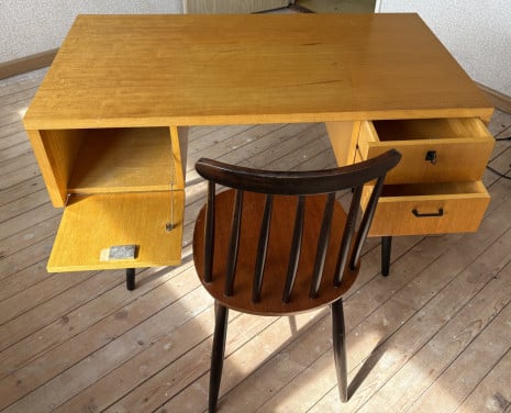Vintage bureautje jaren 70