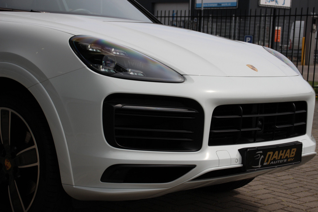 Porsche Cayenne 3.0 | sportdesign | pano | luchtvering | adaptief cruise co