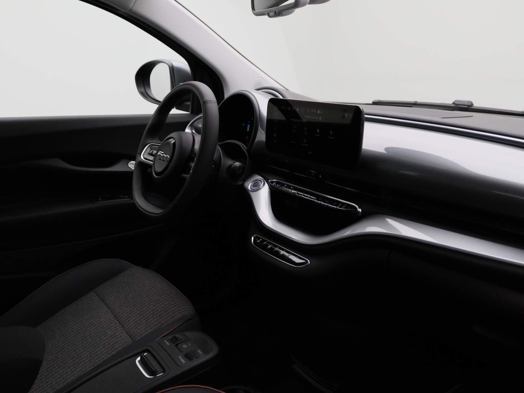 Fiat 500 icon 42 kwh | navigatie | ecc | parkeersensoren | lichtmetalen vel