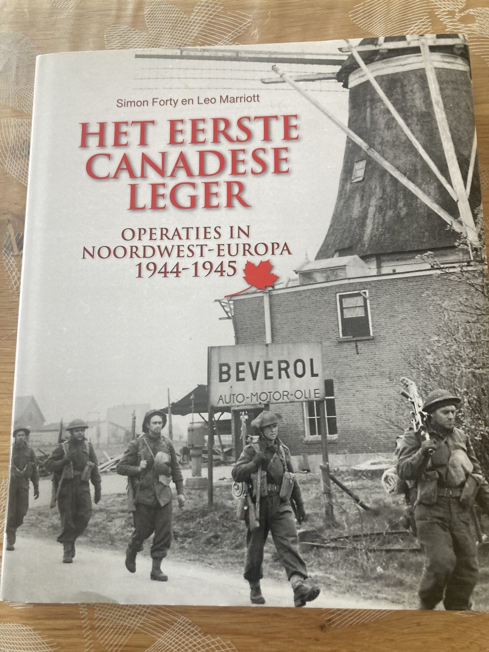 HET EERSTE CANADESE LEGER