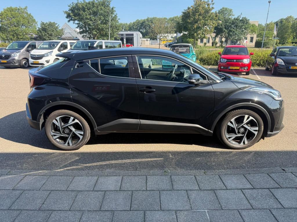 Toyota C-hr 1.8 hybrid dynamic