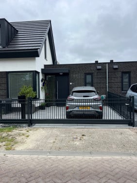 Inrijpoorten / Automatische poorten / Schuifpoorten.