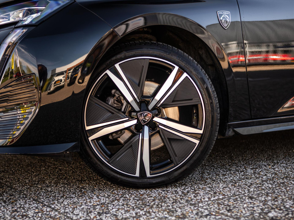Peugeot 308 puretech 130pk gt automaat | focal | 360 camera | elek. kofferk