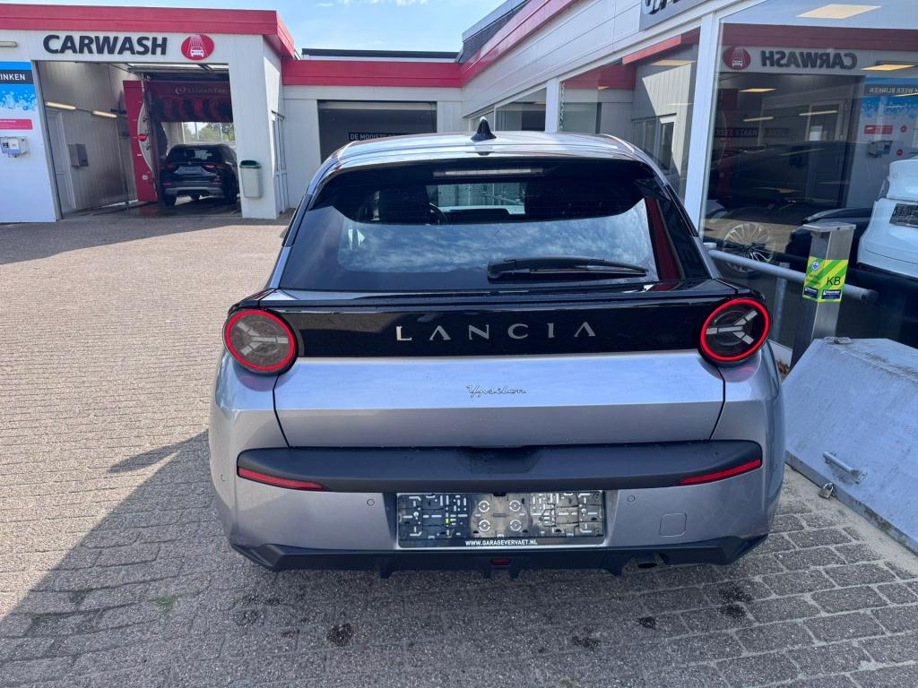 Lancia Y(psilon) 1.2 turbo hybrid