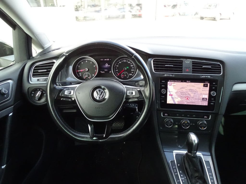 Volkswagen Golf 1.0 tsi comfortline business automaat | carplay | 18"