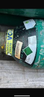 6 gasflessen met stikstof