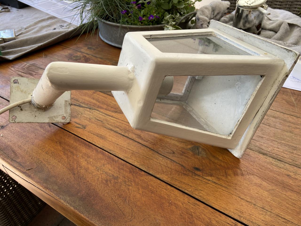 Aluminium buitenwand lantaarn.