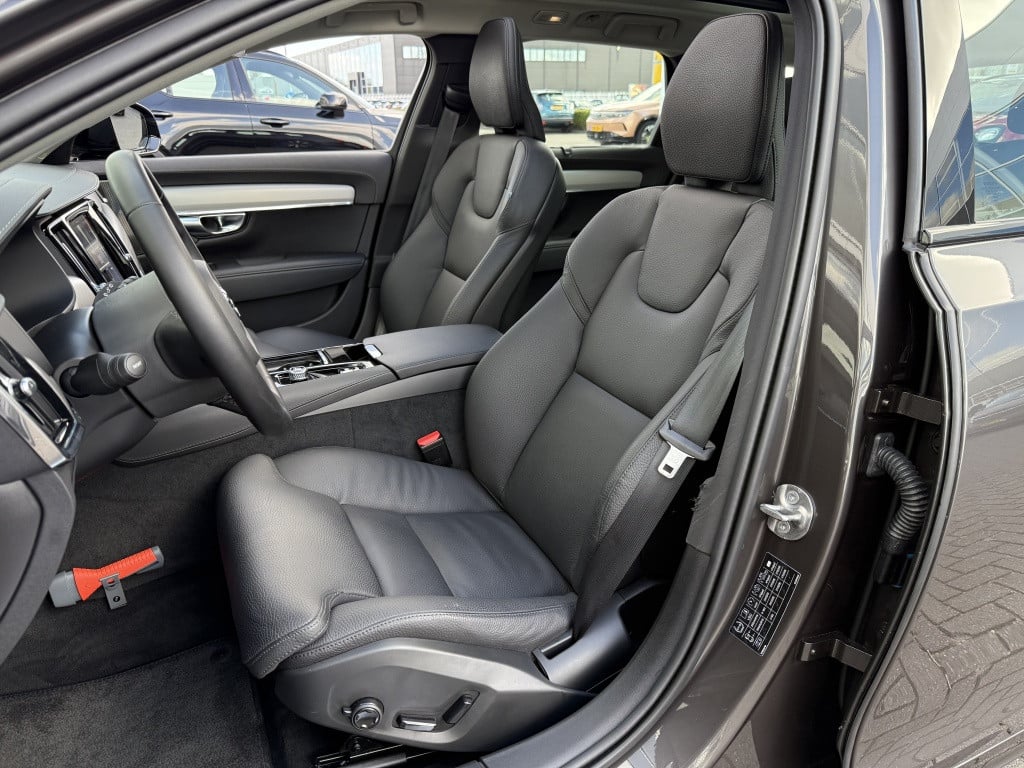 Volvo V90 t6 398pk awd recharge ultra dark full options-trekhaak