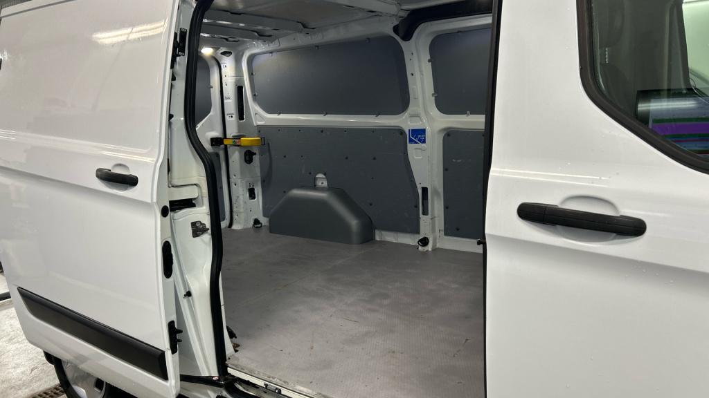Ford Transit Custom 300 2.0 tdci l2h1 trend ac i cr.contr i trekhaak i stoe