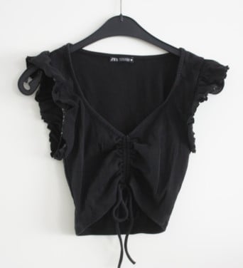 Zwarte ccroptop met koordje maat m