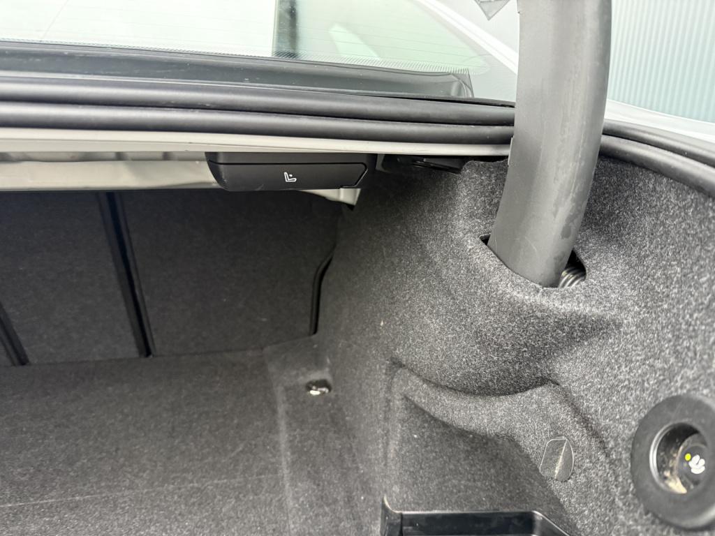 BMW 3-serie 320i 184pk executive sportline sedan