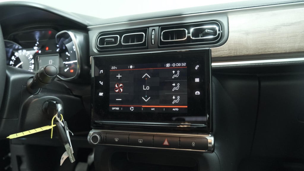 Citroen C3 puretech 82 feel edition | apple carplay | parkeersensoren | nav