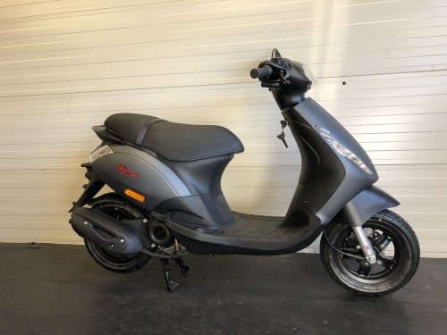 Allerlaatste Piaggio Zip S 45km nu uit voorraad leverbaar!
