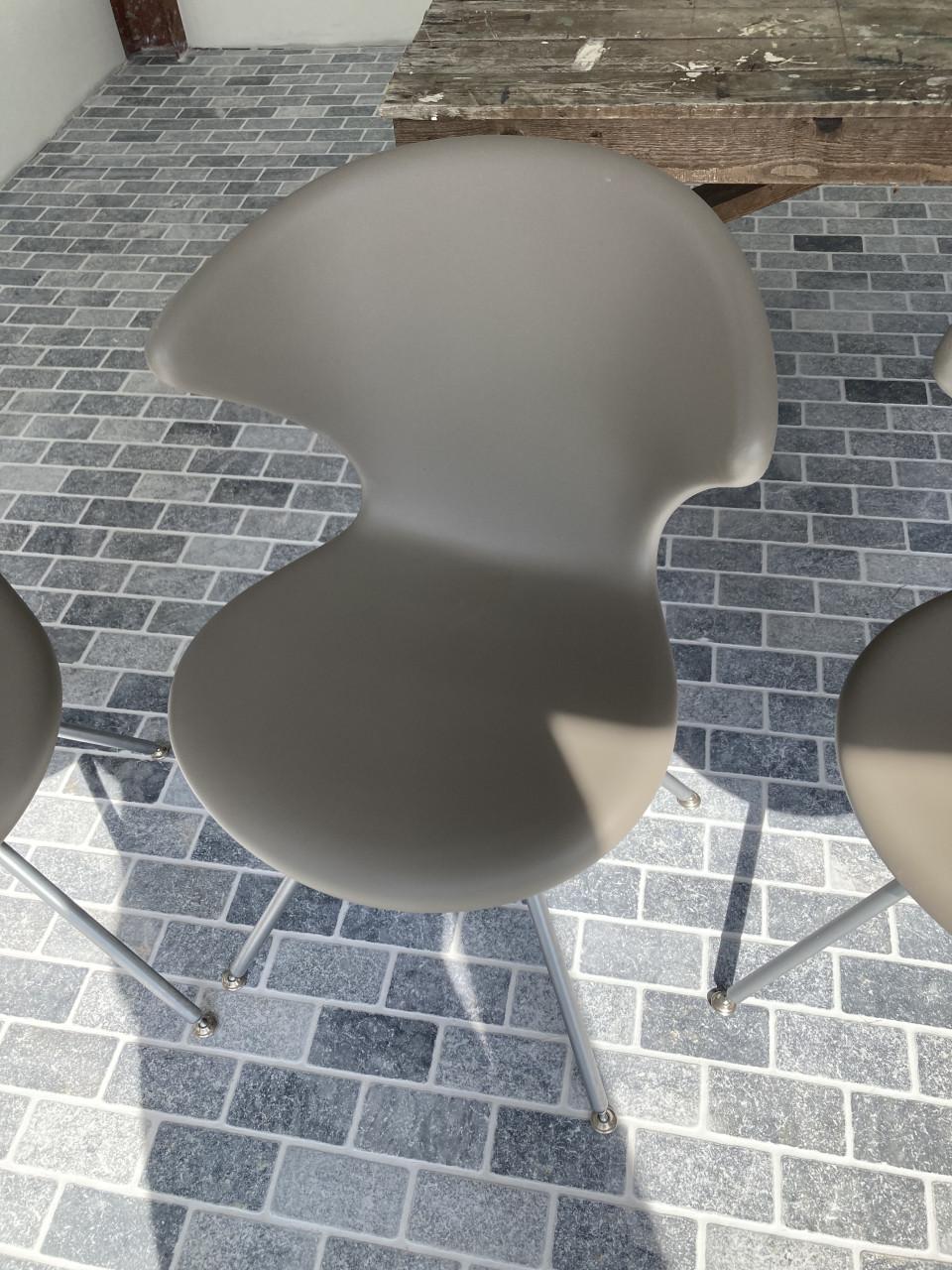 Eetkamer stoelen Tonon