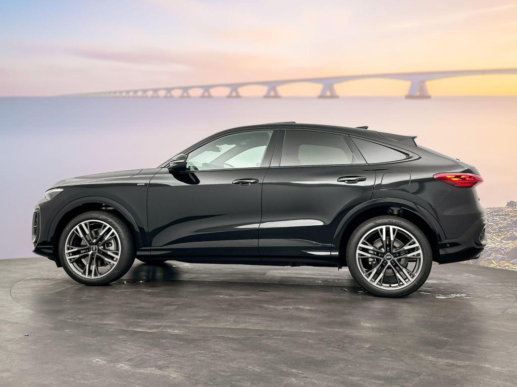 Audi Q5 sportback s edition e-hybrid 220 kw / 299 pk sportback 7 ver