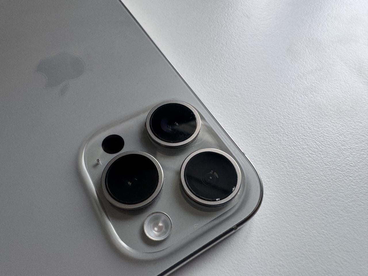 Iphone 15 pro 128gb ZGAN