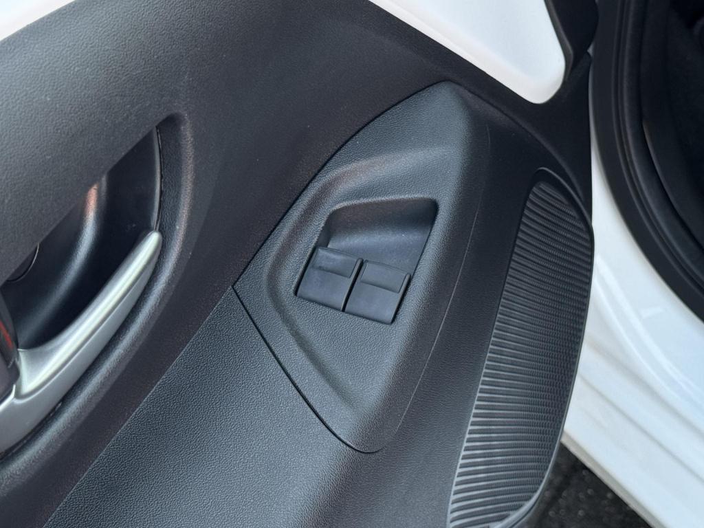 Toyota Aygo 1.0 vvt-i x-joy nl-auto, climate control!