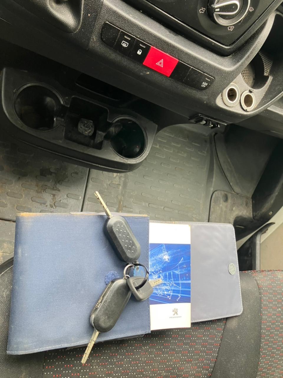 Peugeot Boxer 335 2.0 bluehdi l2h2 pro airco marge euro 6