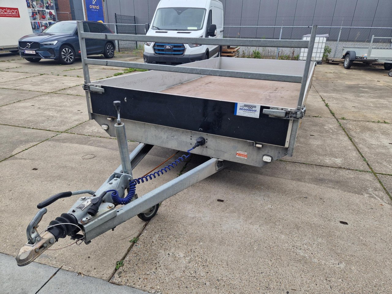 Eduard Plateau aanhangwagen (410x200cm), laag/13 inch, tandemasser, 2700kg
