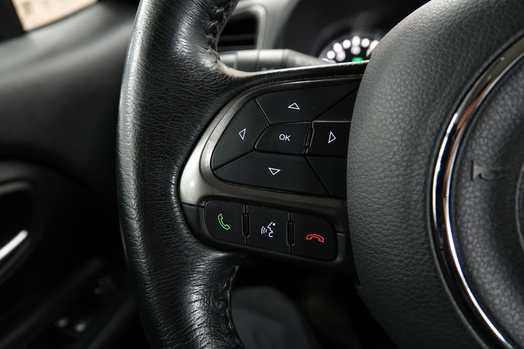 Jeep Renegade 1.0t | cruise | camera | led |