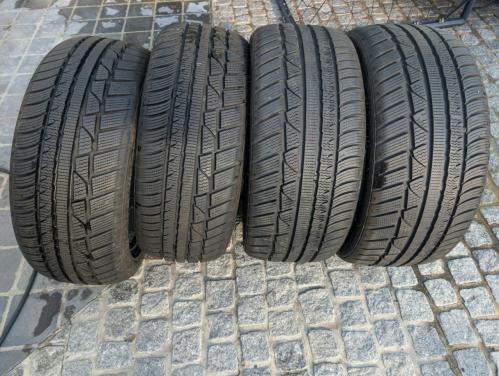 Winterbandenset 225/45R17 + 205/50R17