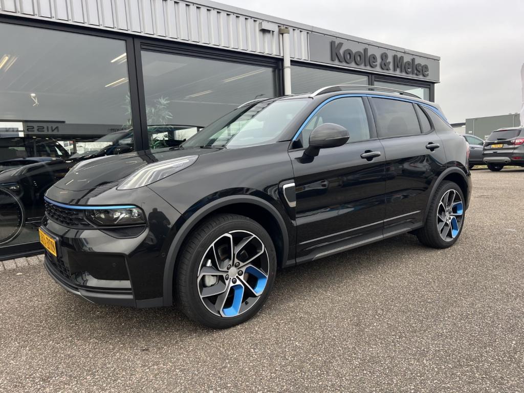 Lynk & Co 01 1.5 261pk 7dcth plug in hybrid , pano dak , 360gr camera , car