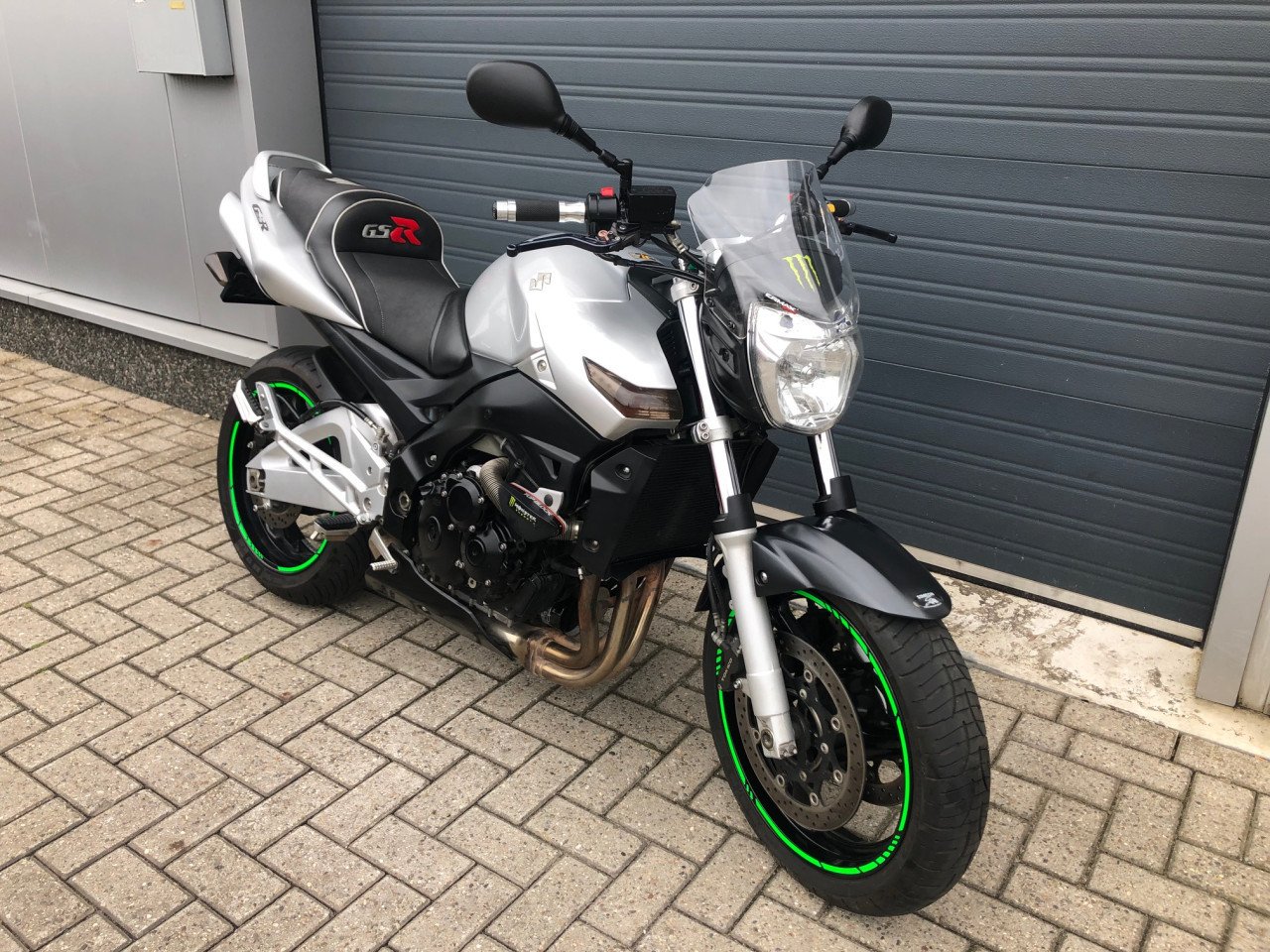 Suzuki GSR600 uit 2007 met 35 dkm, Rizoma, Ermax, etc, rijklaar €3250,-
