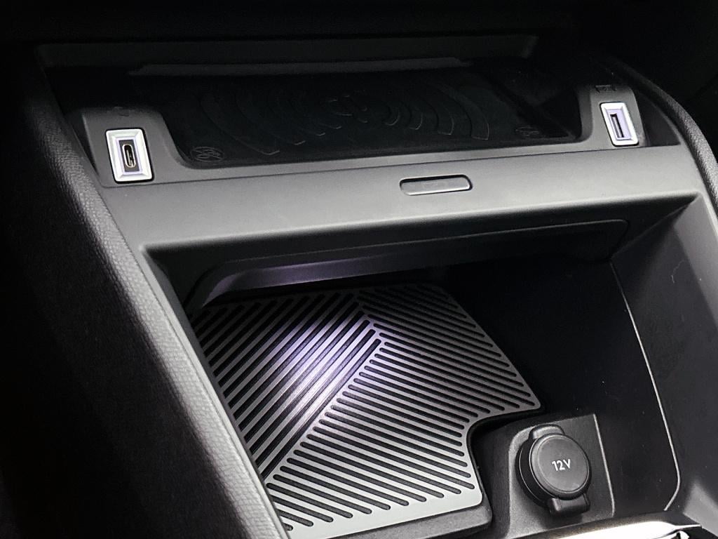 Citroen Ë-c4 X shine 50 kwh | panoramadak | head up display | rijklaar |
