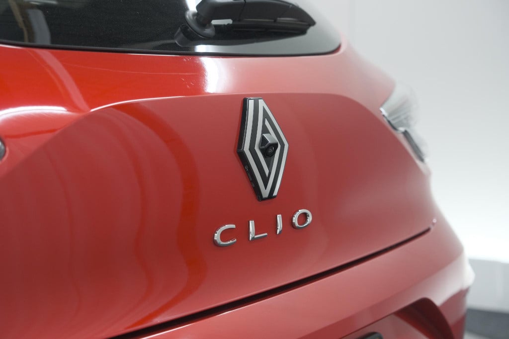 Renault Clio tce 90 gpf evolution | camera | navigatie | apple carplay | pa