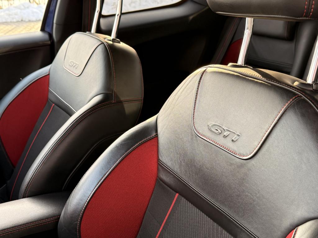 Peugeot 208 1.6 thp gti | klimaat | leder | sport uitlaat | pioneer dab | a