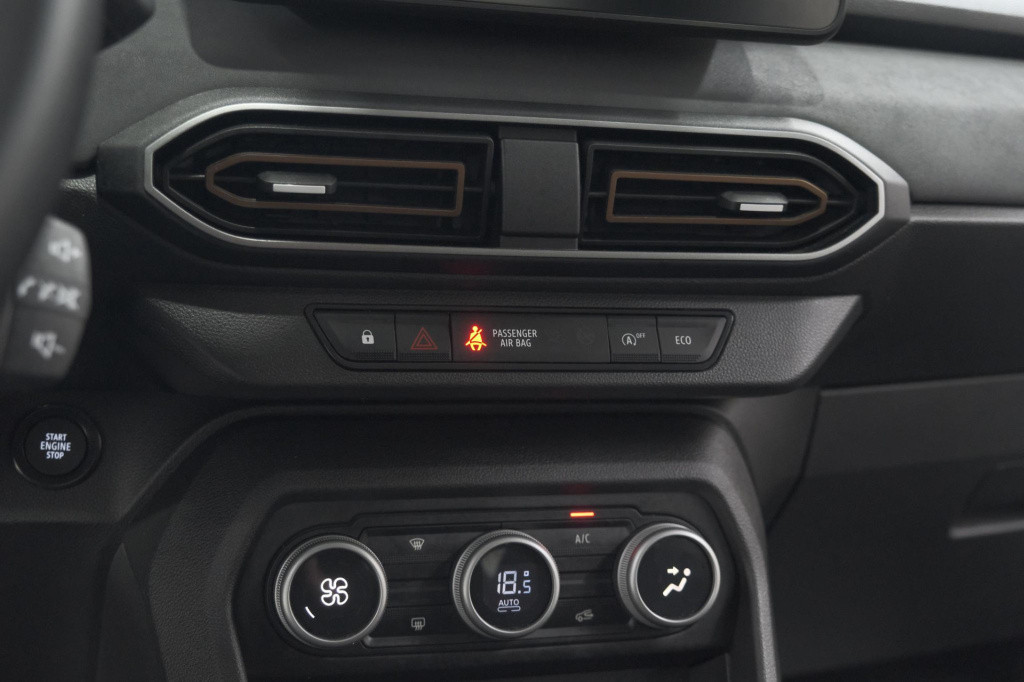 Dacia Sandero Stepway tce 90 extreme | camera | dodehoekdetectie | navigati