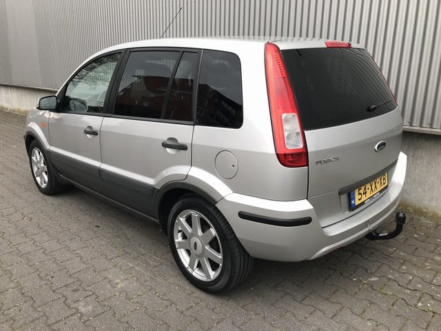Ford Fusion 1.6 16v crossroad | trekhaak | airco | nap etc.