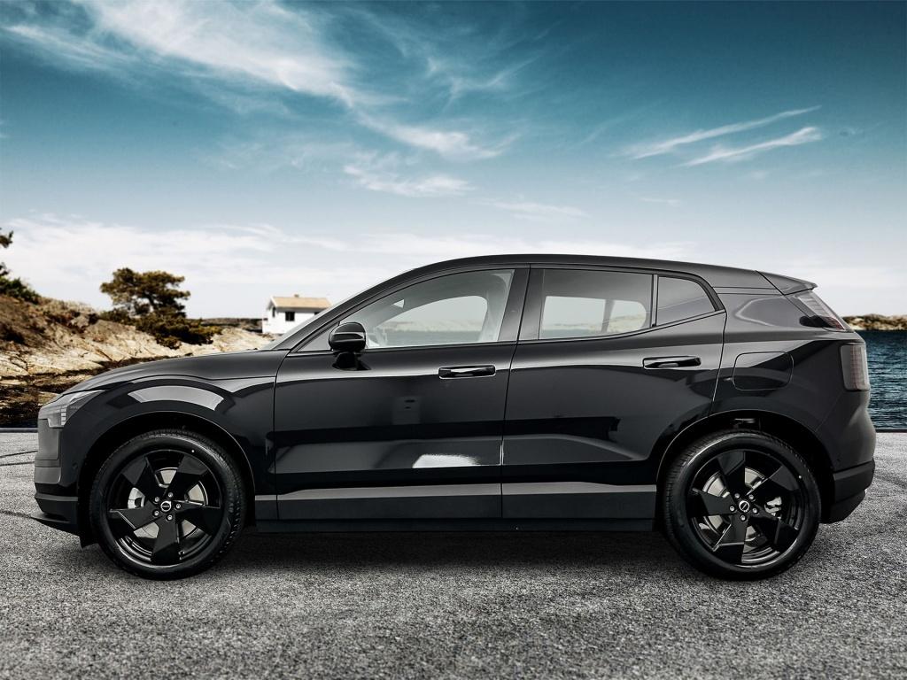Volvo Ex30 p5 long range ultra black edition