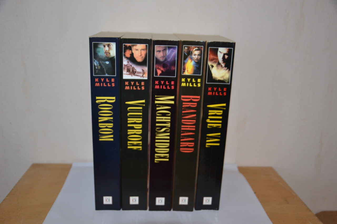 Kyle Mills boeken