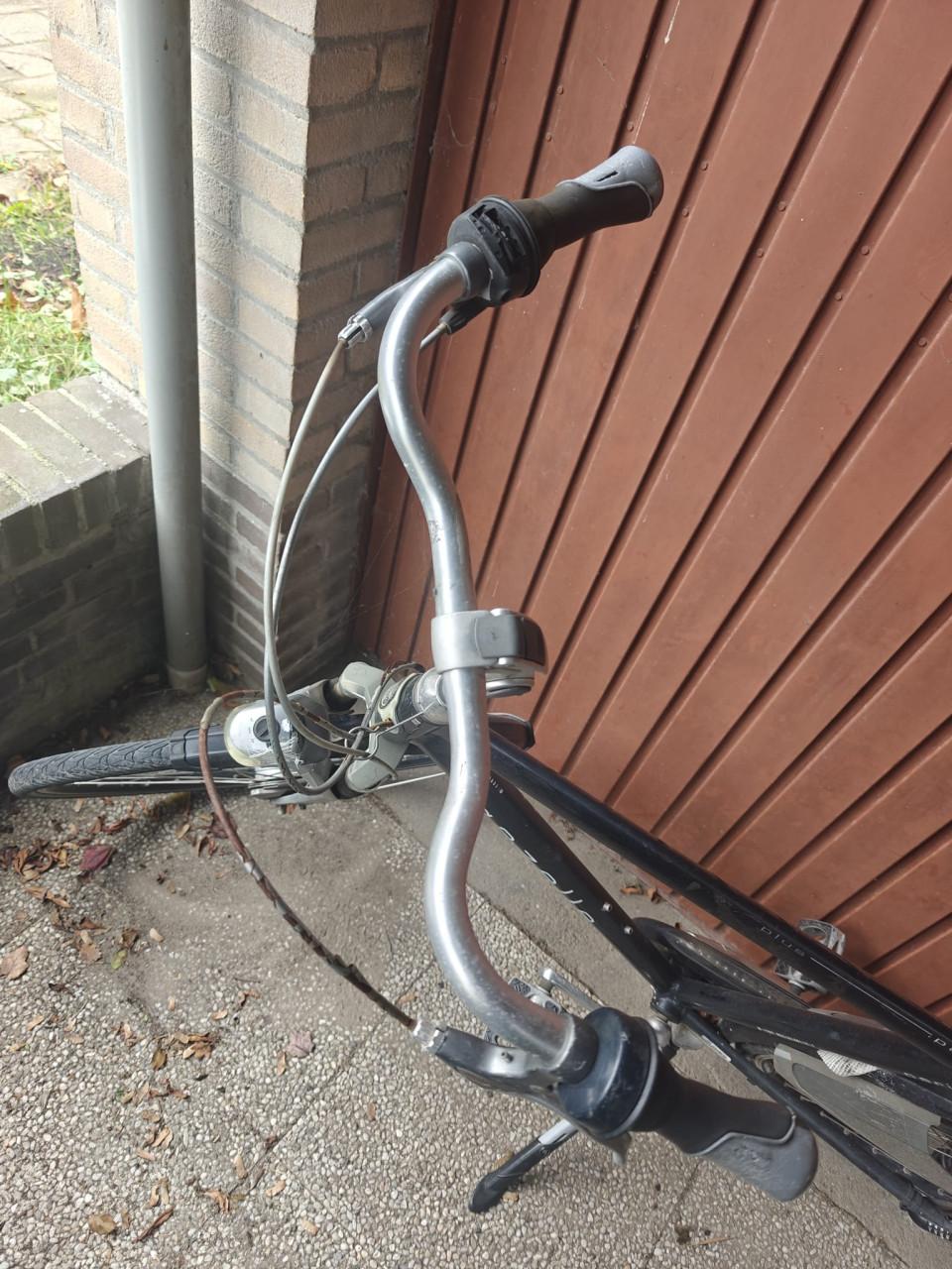 Opknap herenfiets gazelle. GERESERVEERD