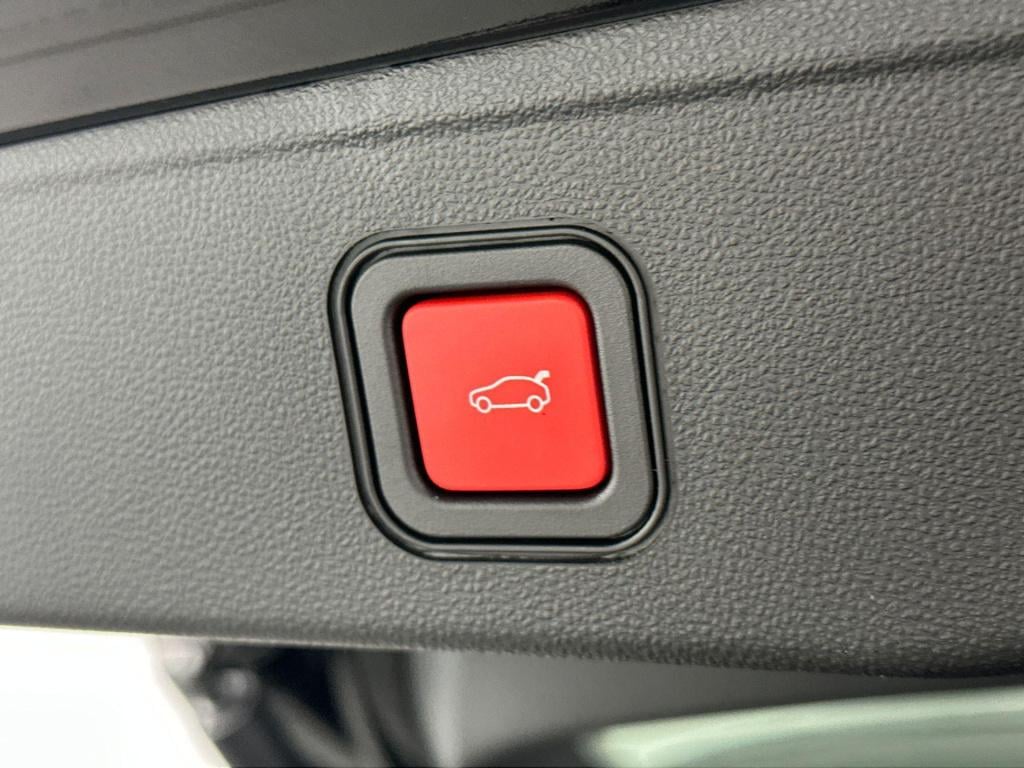 Jeep Avenger 1.2 e-hybrid summit