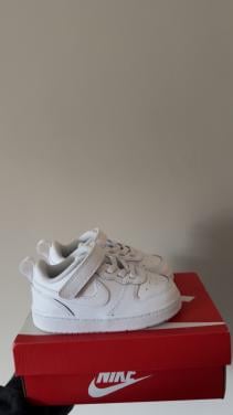 Nike Borough Low sneakers 22,5
