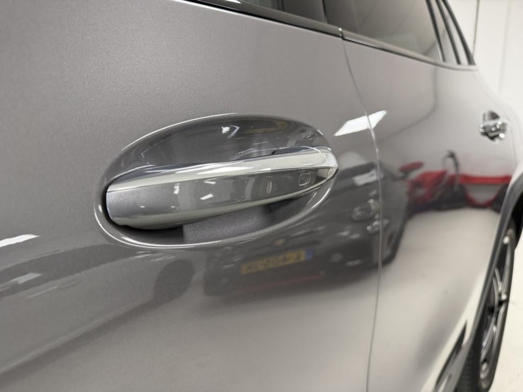 Mercedes-Benz Gla-klasse 250 e amg line | trekhaak | panoramadak | memory |