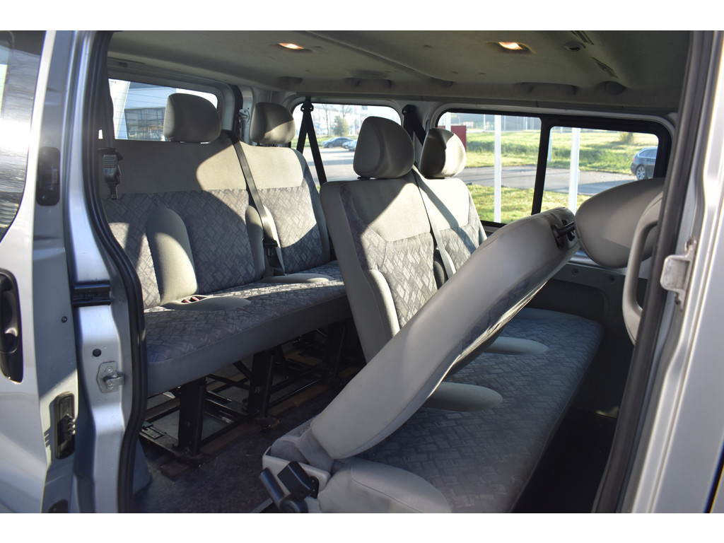 Opel Vivaro 2.5cdti | rolstoelbus | 9 persoons