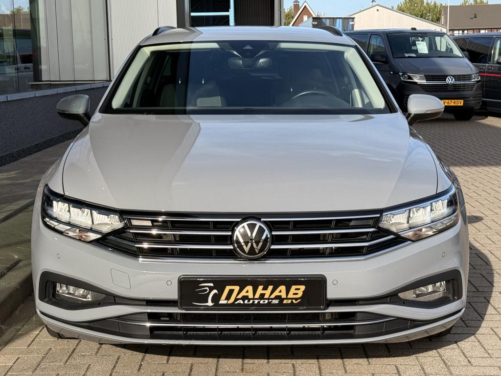 Volkswagen Passat variant 1.5 tsi business | electrische trekhaak | acc | m