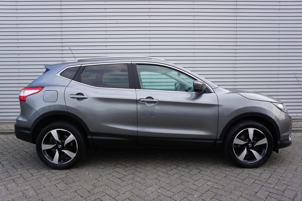 Nissan Qashqai 1.2 connect edition automaat climate / navi / 360 camera / c
