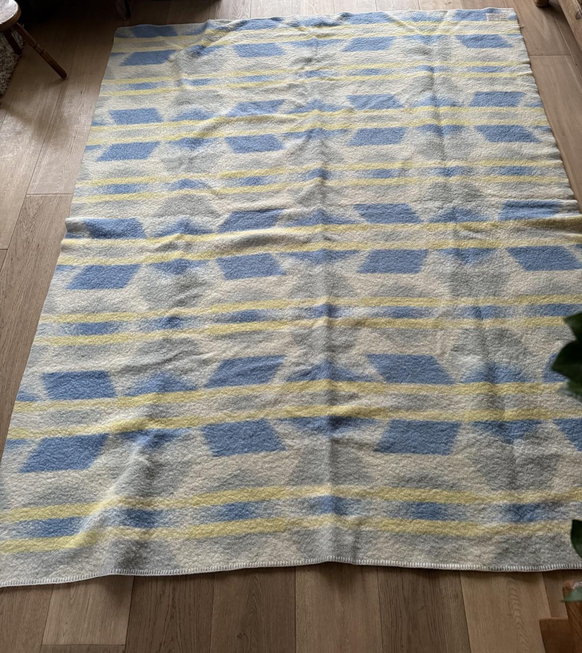 100% scheerwol deken WALRA L 217cm X B 176cm