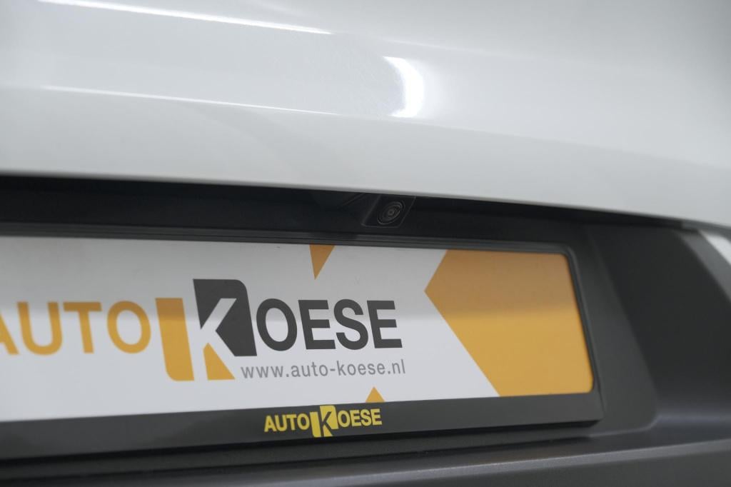 Renault Kadjar tce 140 edc limited | camera | dodehoekdetectie | apple carp