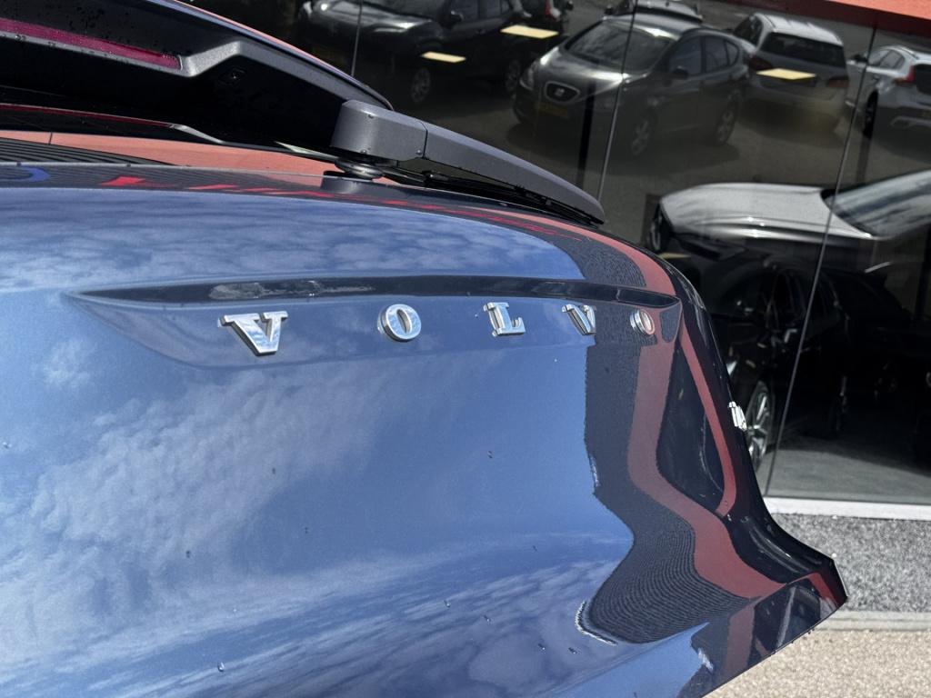 Volvo XC40 2.0 t4 inscription automaat | leer | 19'' lmv | trekhaak