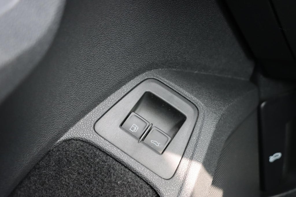 Volkswagen Tiguan 1.4 tsi ehybrid r-line business + 245pk dsg6