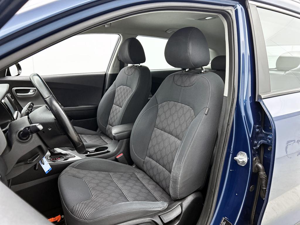 Kia Niro 1.6 gdi hybrid first edition